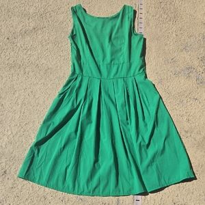 Green Sleeveless Kids Dress.                  MAKE ME AN OFFER $5-20